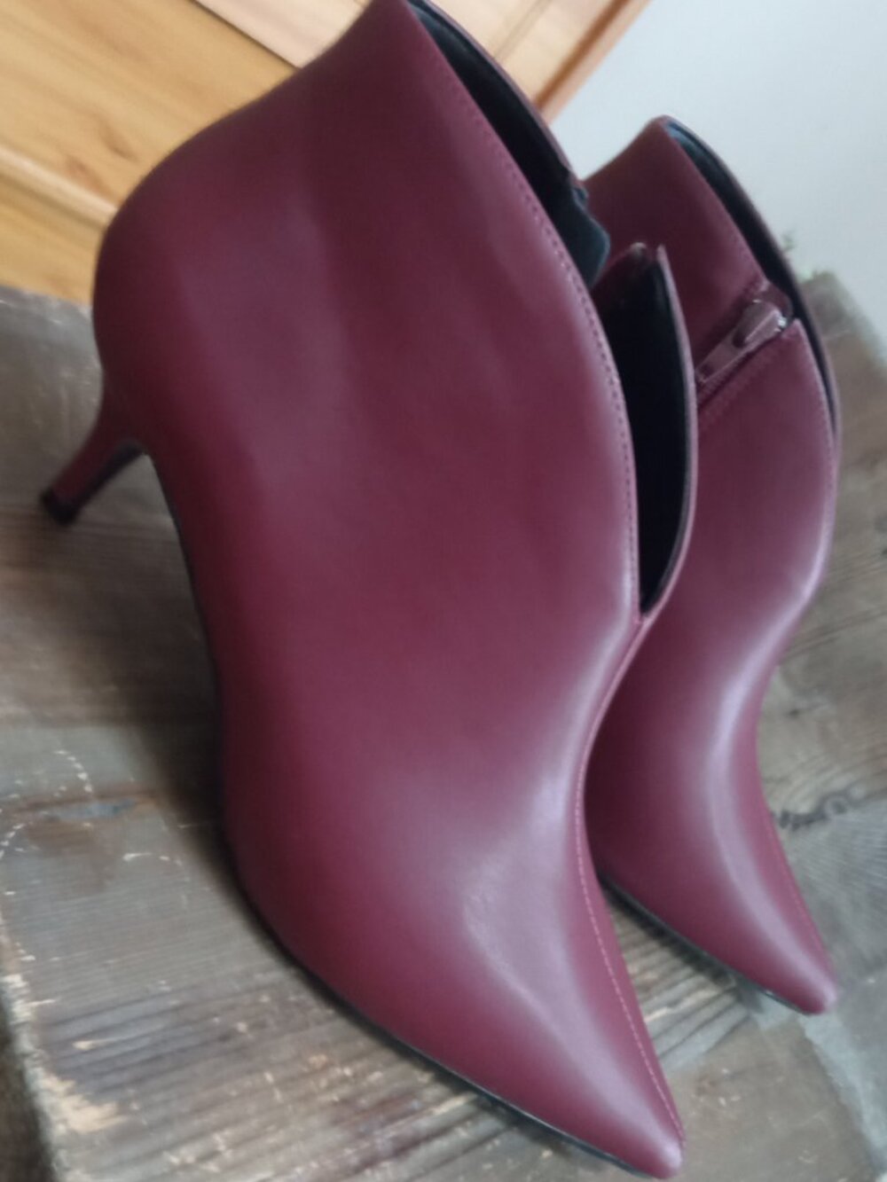 Allegra K Women's 9 V-Shape Cutout Stiletto Heels Ankle Booties Burgundy NEW!